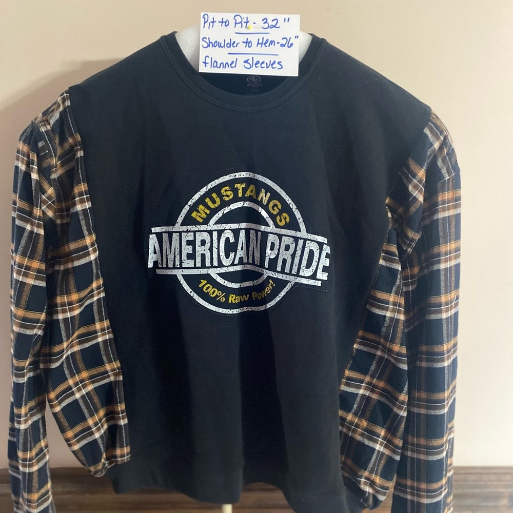 American Pride Mustang Plaid Sleeve Sweatshirt size xl